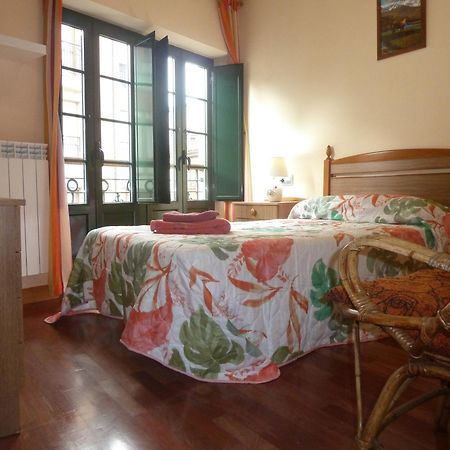 La Nueva Covadonguina Cangas de Onís Exterior foto